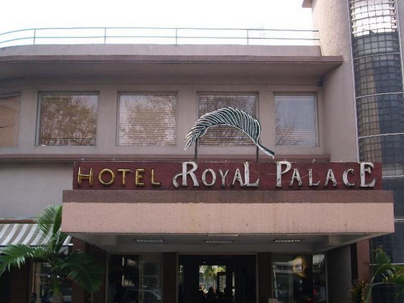 Hotel Royal Palace バンドゥン エクステリア 写真