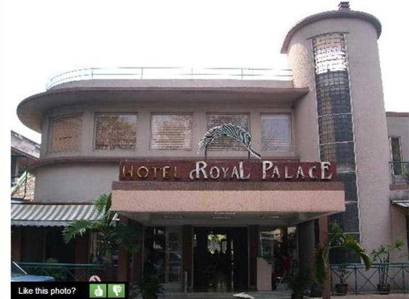 Hotel Royal Palace バンドゥン エクステリア 写真
